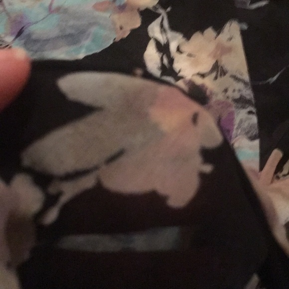 🌸Blouse Size Large🌸 - Picture 3 of 4